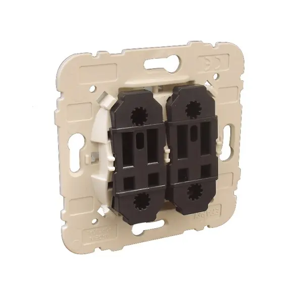 Végkiárusítás Kapcsoló s 2xkeresztváltó